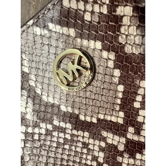 Michael‎ Kors NWT Brown Python Embossed Leather Zip Clutch - Picture 2 of 6